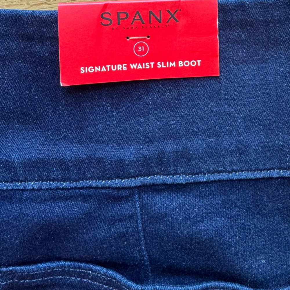 Spanx Signature Waist Slim Bootcut Jeans Dark Indigo Blue Midnight Rinse Size 31 - Picture 7 of 8